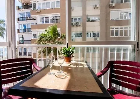 Living Malagueta With Parking Free Málaga